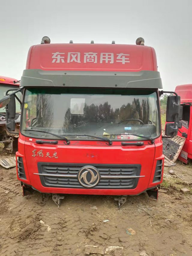 中国红 东风天龙驾驶室 东风商用  二手驾驶室