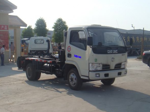 湖北江南 江特 90马力 4×2 车厢可卸式垃圾车(JDF5051ZXX)整拆件