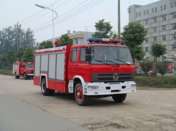 湖北江南 江特 185马力 4×2 泡沫消防车(JDF5150GXFPM60E)整拆件