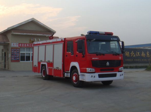 湖北江南 江特 300马力 4×2 水罐消防车(JDF5190GXFSG70Z)整拆件