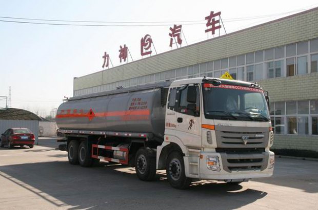 醒狮 260马力 8×4 运油车(SLS5313GYYB)整拆件