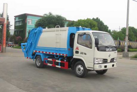 湖北新中绿 中洁 100马力 4×2 压缩式垃圾车(XZL5071ZYS4)整拆件