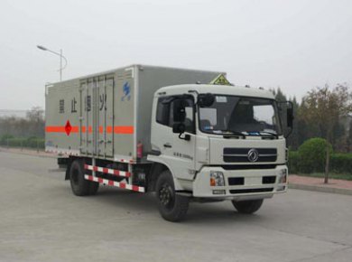 郑州红宇 180马力 4×2 爆破器材运输车(HYJ5120XQY)整拆件