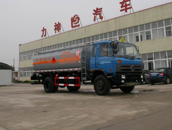 随州力神 醒狮 185马力 4×2 化工液体运输车(SLS5166GHYE)整拆件