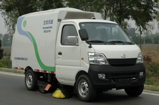 北京天路 53马力 4×2 吸尘车(BTL5023TXC)整拆件