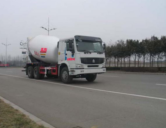 山东东岳 圣岳 375马力 6×4 混凝土搅拌运输车(SDZ5257GJB40)整拆件