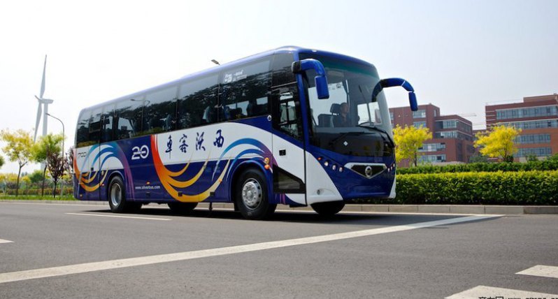 西沃客车 280马力 24-49人 公路客车(XW6110AL)整拆件