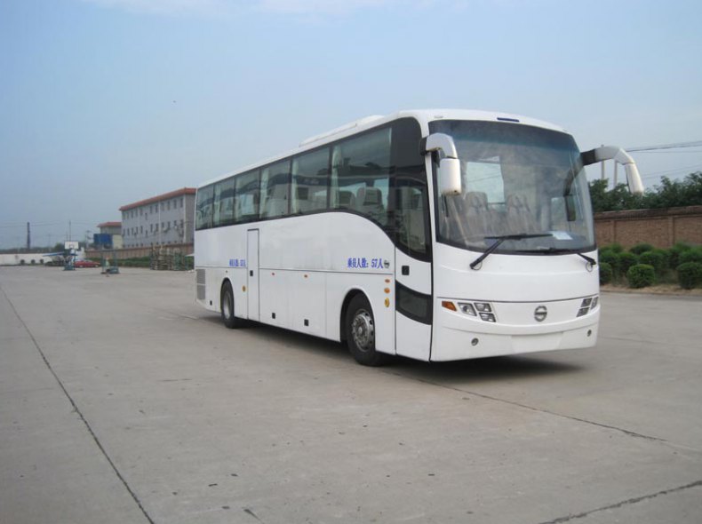 西安西沃 西沃客车 350HP 24-51人 公路客车XW6123CE