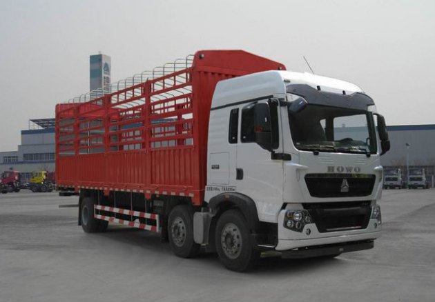 中国重汽 HOWO-T5G 重卡 280马力 6×2 仓栅式 排半 载货车(ZZ5257CCYM56CGE1)整拆件