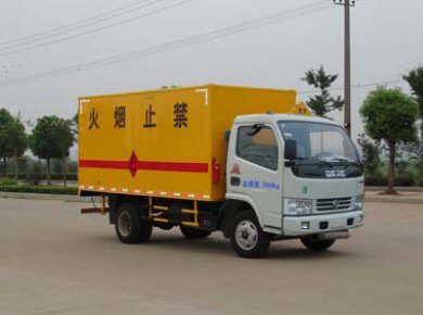 襄樊新中昌 中昌 130马力 4×2 爆破器材运输车(XZC5071XQY4)整拆件