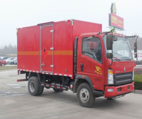 中国重汽 HOWO悍将 141马力 4×2 易燃气体厢式运输车(ZZ5047XRQF341CE145)整拆件