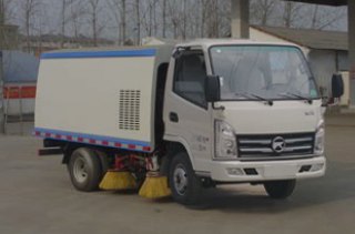 湖北程力 程力威 82马力 4×2 扫路车(CLW5040TSLK5)整拆件