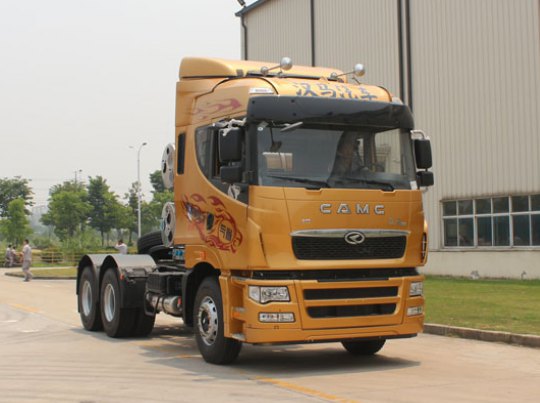 华菱汽车 汉马H7 重卡 410HP 6*4 牵引车HN4250NGX41C9M5华菱汽车 汉马H7 重卡 410HP 6*4 牵引车HN4250NGX41C9M5拆车件