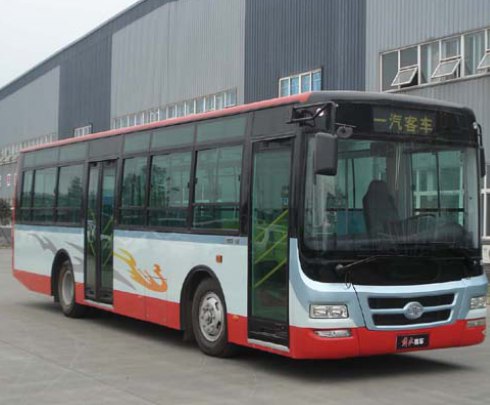 一汽客车 解放 190HP 70/10-41人 城市客车CA6110UFN51F一汽客车 解放 190HP 70/10-41人 城市客车CA6110UFN51F拆车件