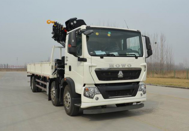 中国重汽 HOWO 280HP 随车起重运输车ZZ5257JSQM56CGE1