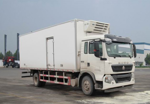 中国重汽 HOWO-T5G 210马力 4×2 冷藏车(ZZ5167XLCH561GD1)整拆件