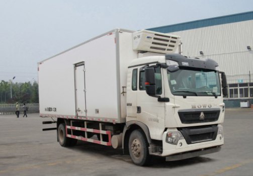 中国重汽 HOWO-T5G 240马力 4×2 冷藏车(ZZ5167XLCM561GE1)整拆件