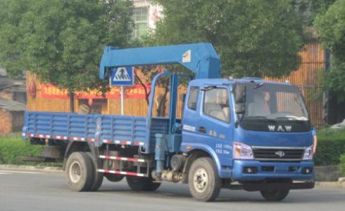 飞碟汽车 奥驰A3 143HP 随车起重运输车FD5121JSQP8K4飞碟汽车 奥驰A3 143HP 随车起重运输车FD5121JSQP8K4拆车件