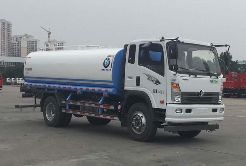 重汽王牌 7系 156HP 洒水车CDW5160GSSA1R5重汽王牌 7系 156HP 洒水车CDW5160GSSA1R5拆车件