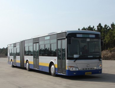 安徽安凯 BRT系列 336马力 153/33-57人 城市客车(HFF6180G02CE5)整拆件
