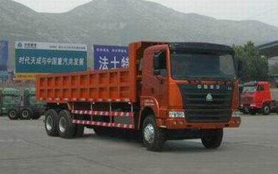 中国重汽 豪运重卡 300HP 自卸车ZZ3255M4945C中国重汽 豪运重卡 300HP 自卸车ZZ3255M4945C拆车件