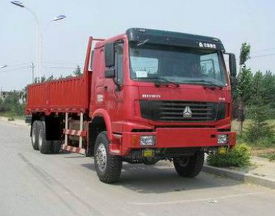 中国重汽 HOWO重卡 300马力 6×6 全驱越野载货车(ZZ2257M3857C1)整拆件
