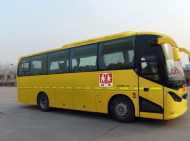 西沃 240HP 24-58人 小学生专用校车XW6960AX西沃 240HP 24-58人 小学生专用校车XW6960AX拆车件